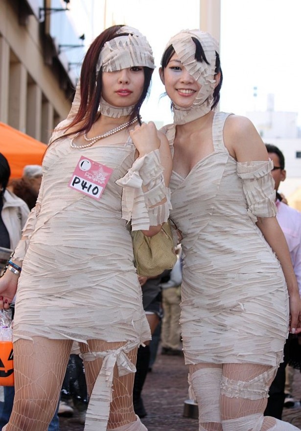 ミイラにゾンビ！最大級のハロウィーンパレードに仮装の猛者3000人が集結