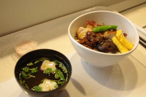 日本HPの主力商品をモチーフにした「ぶれーどん」