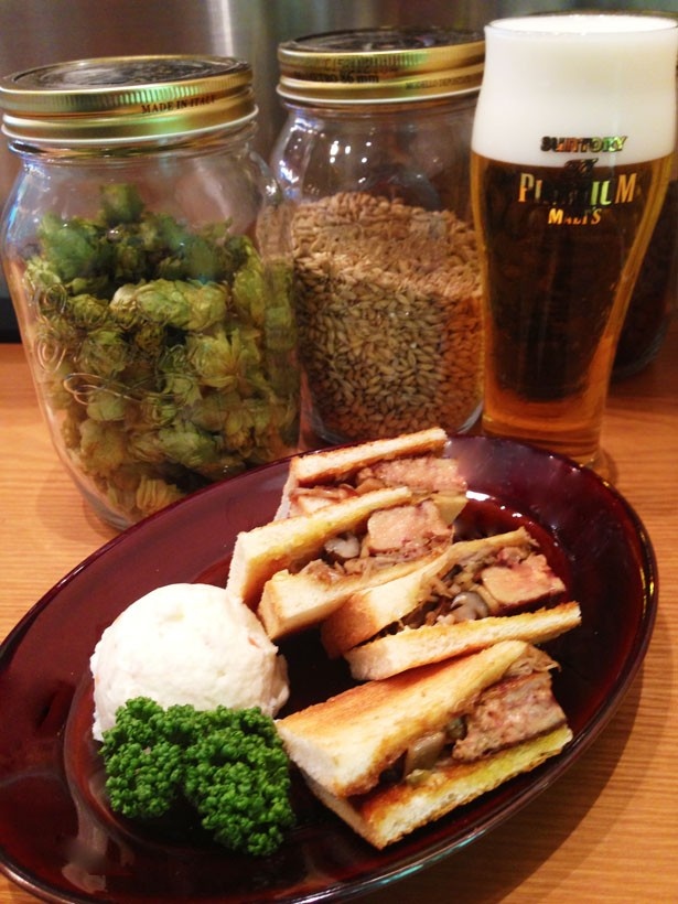 フォアグラサンドとビールのお得なランチセット