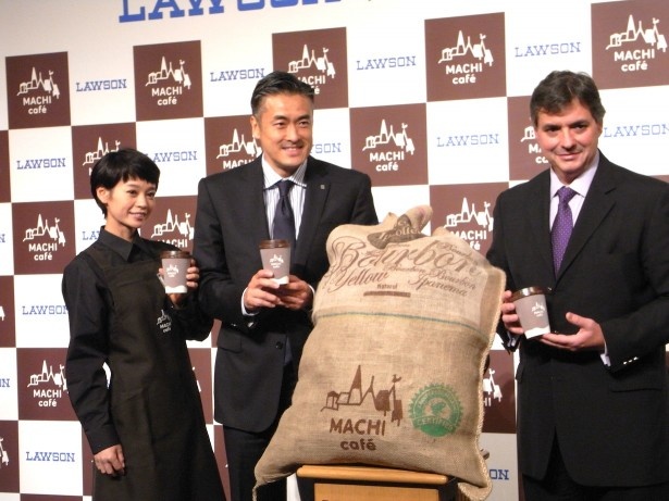 記者会見ではイパネマ農場のCEOも駆けつけた