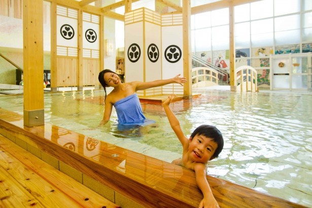 ニューオープンの「大江戸温泉物語 箕面温泉スパーガーデン」