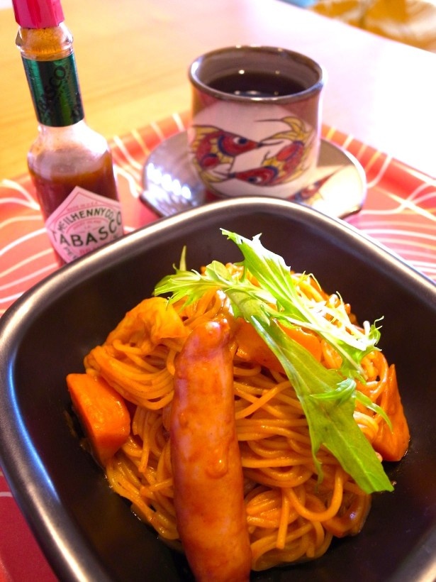 水菜を飾ってシメの絶品ナポリタンが完成！美味しい！