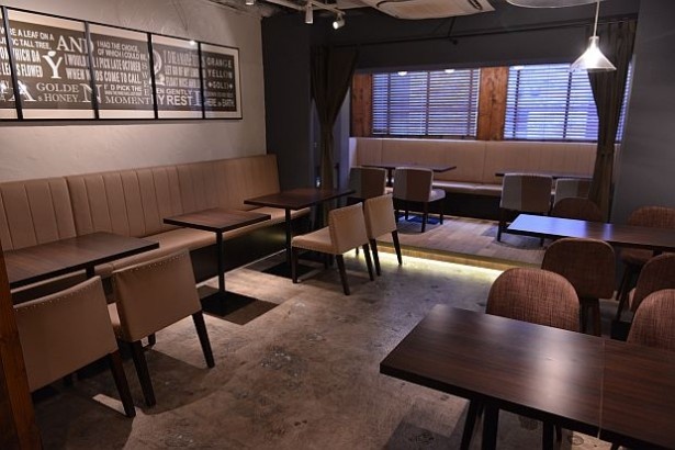 Leaf Cafe＆Dining3Fのテーブル席＆ソファ席