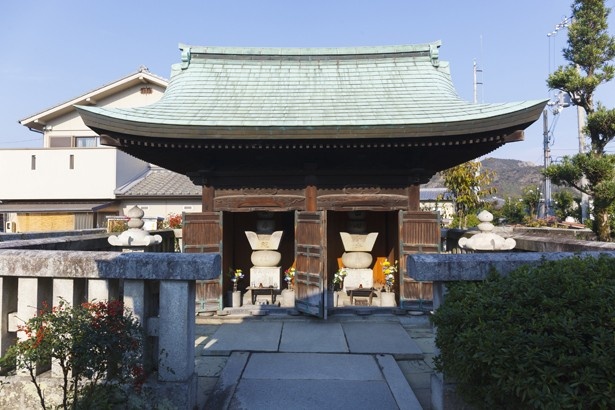 御着城址。官兵衛の祖父と母が眠る「黒田家廟所」