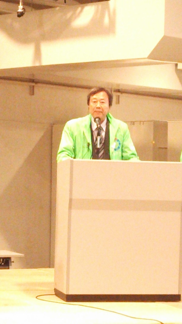 オープニングで挨拶するカ宗幸男教授