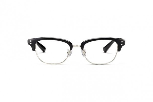 「FENDER002D」(12600円)
