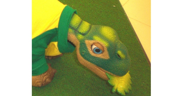 感情を持つロボット『PLEO』がキターーーーッ!!