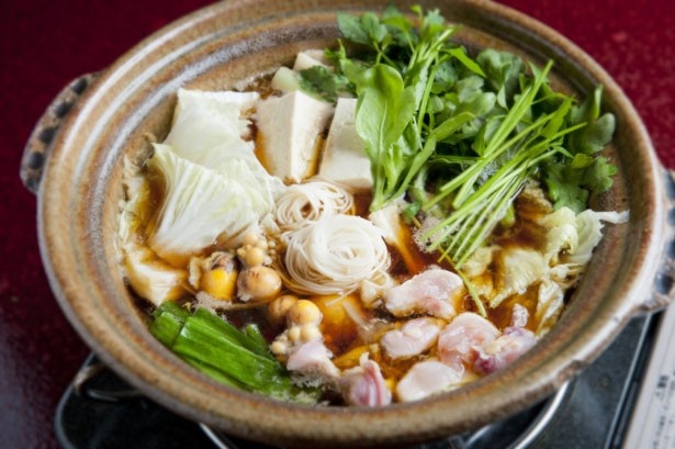 地鶏と無農薬野菜を甘辛く煮込んだ郷土料理のひきとおし