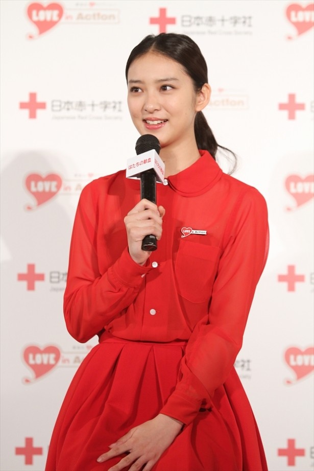【写真を見る】「献血や命の大切さを訴えていきたい」と武井さん