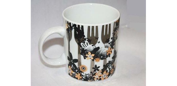 スクラッチで当たるマグ。持ってたら自慢できる逸品だ