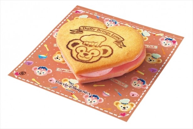 ハート型のストロベリーマシュマロサンドクッキー