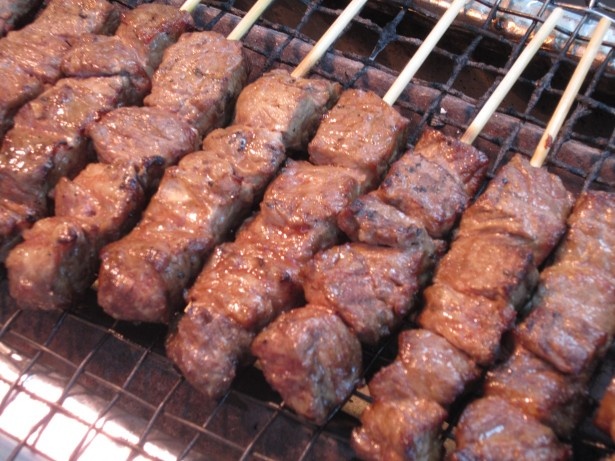ちょいのせ市場でも岐阜県の飛騨牛串焼きを販売