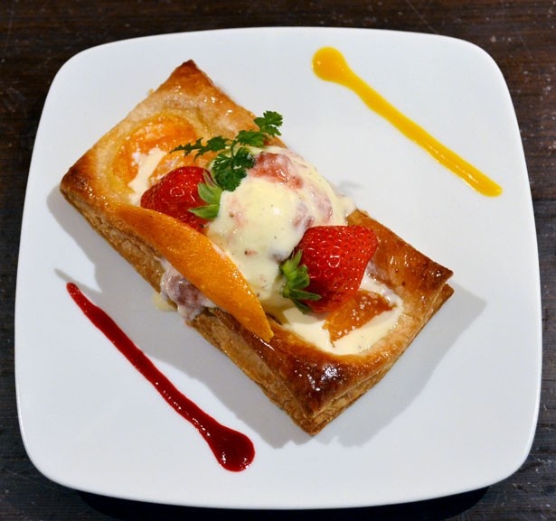 あんみつ姫みかんとさがほのかいちごアイスのホットパイ