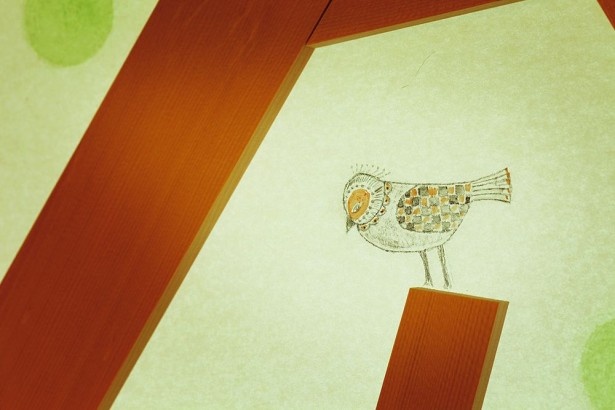障子にさり気なく描かれた小鳥