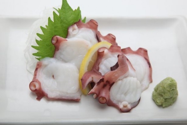 「島だこの刺身」(650円)ソバキチ提供