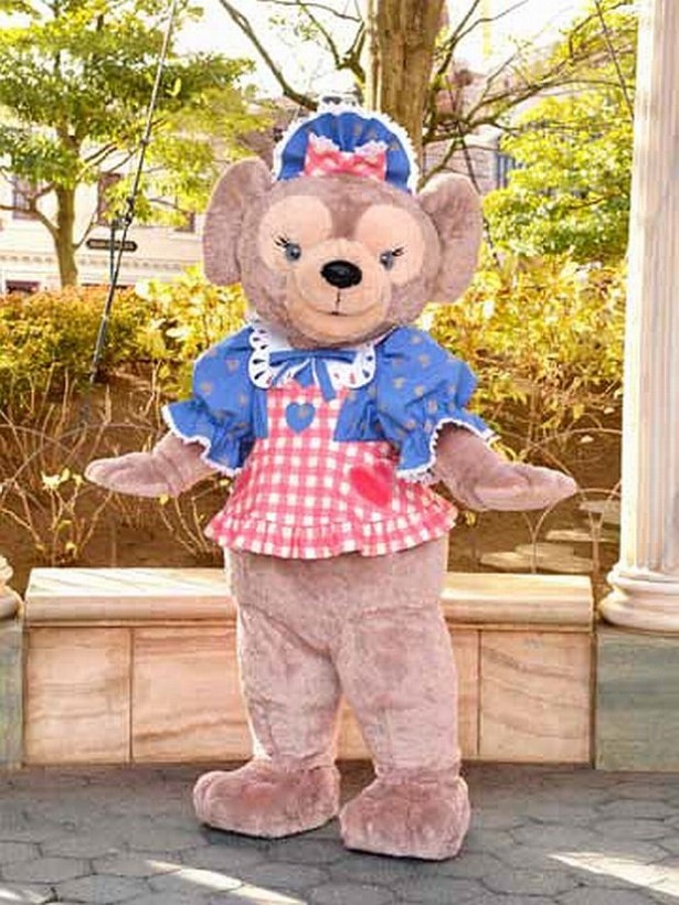 【写真を見る】シェリーメイのエプロン姿も必見！