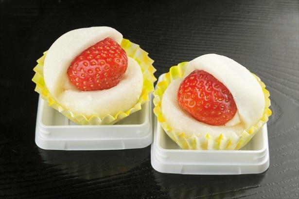 東大和市「菓子処 あかぎ」の苺大福ぺっぴんさん