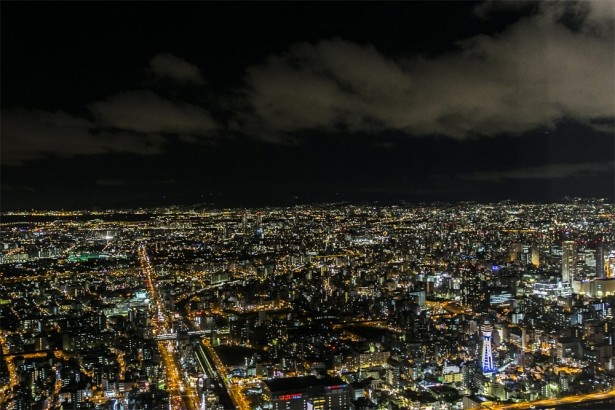 「大阪マリオット都ホテル」の57階レストラン「ZK(ジーケー)」からの絶景！
