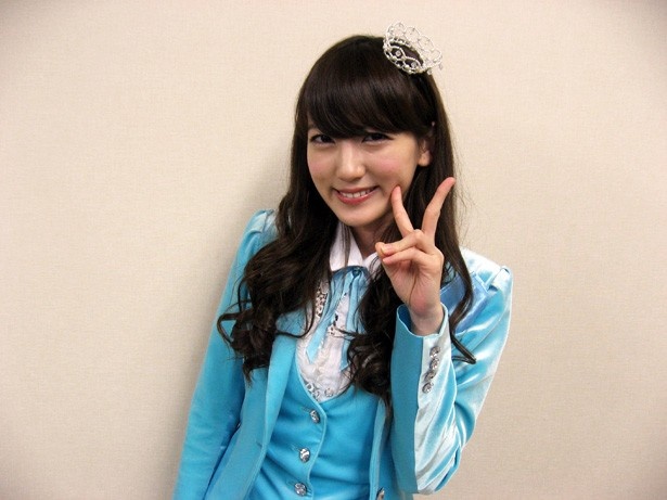 2014年2月23日に「SUPER☆GiRLS」を卒業した初代リーダーの八坂沙織
