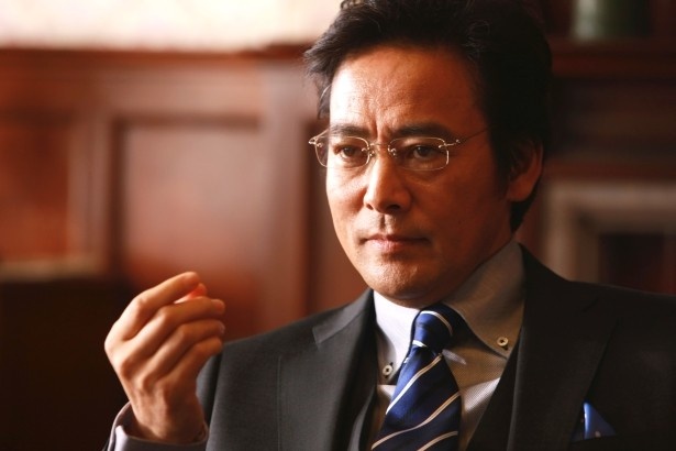 万城目さん曰く「発見だった」という速水義治校長を演じた村上弘明さん