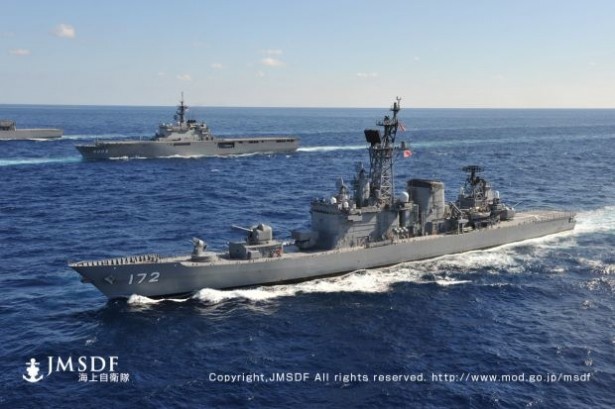 【写真を見る】「DDG-172 護衛艦 しまかぜ」の模擬演習バーチャル体験もあり！