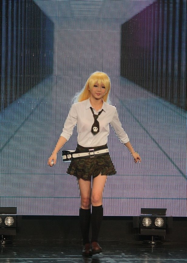 コスプレの世界観に合わせた演出が見どころとなっている