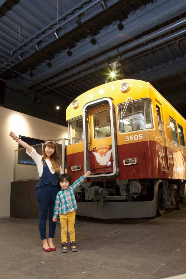 くずはモールでは「テレビカー」として人気だった京阪電車の旧3000系の先頭車両を展示している