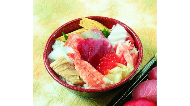 「さかな竹若」の初テイクアウト店「築地 竹若」の「海鮮丼」（1200円）