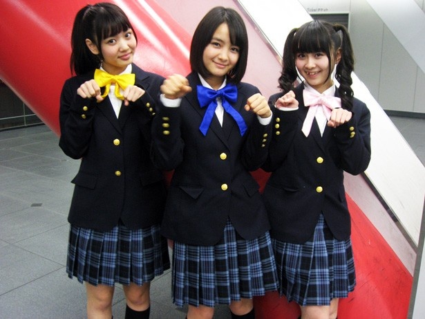 4月から田尻あやめ（左）と葵わかな（中央）は高校1年生。 高橋優里花（右）は高校2年生に！