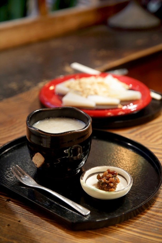 「天野屋」の甘酒は自然の甘味でホッとする味わい