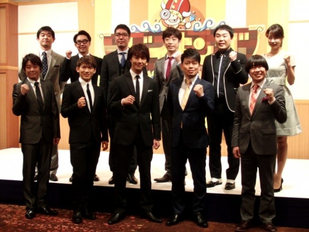 フジ系の新しい昼帯番組「バイキング」の会見に登場した(左から)坂上忍、EXILEのNAOTOとTAKAHIRO、雨上がり決死隊、(後列左から)伊藤利尋アナ、おぎやはぎ、フットボールアワー、加藤綾子アナ