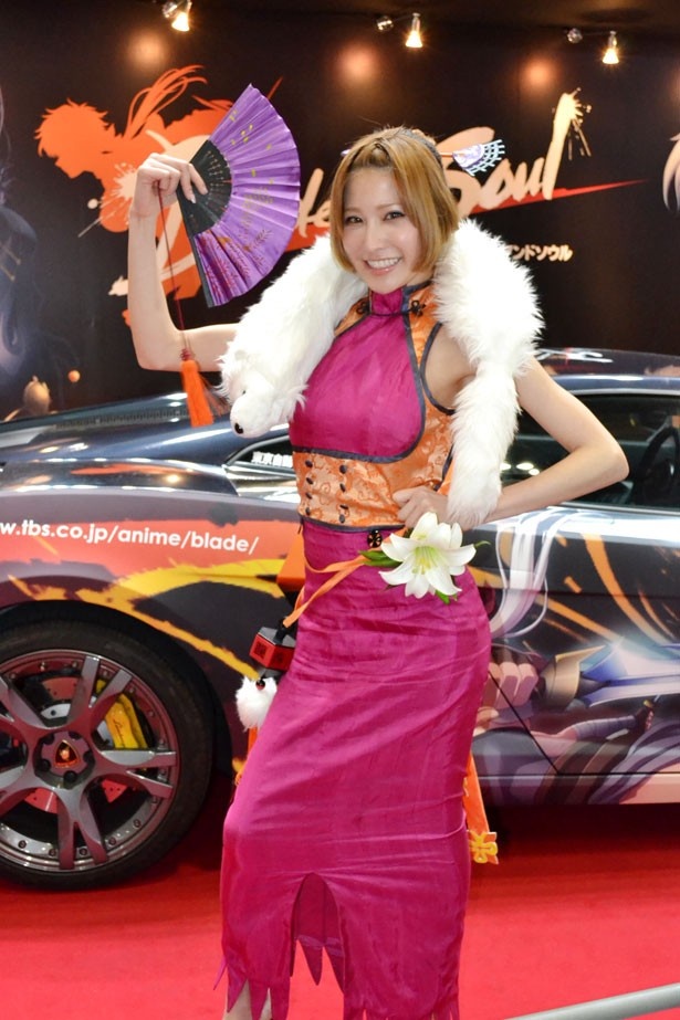 痛車をバックに撮影会も実施された