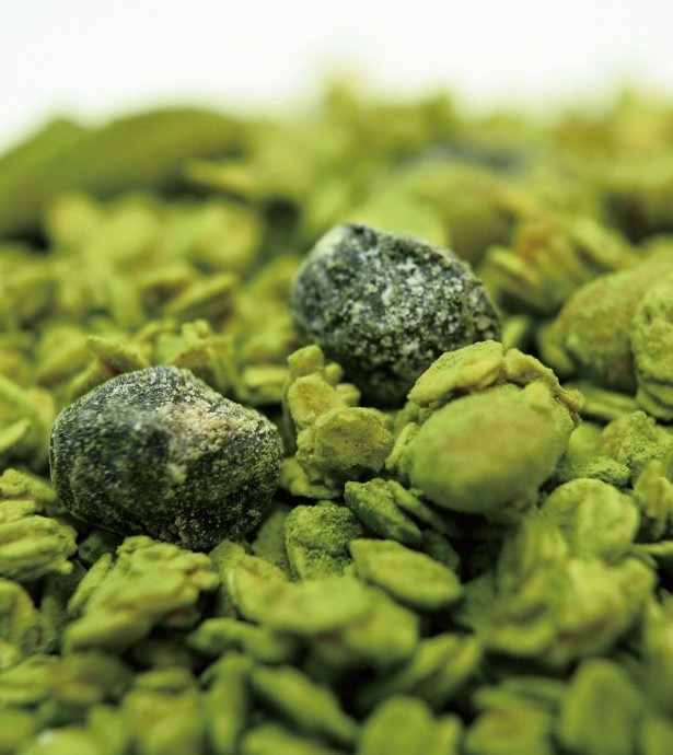 丹波の黒甘豆納豆の抹茶きな粉グラノラ極み　￥1500