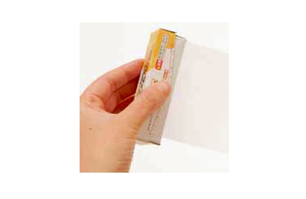 本物そっくり!?　V字型の刃でクルッと一発カット！
