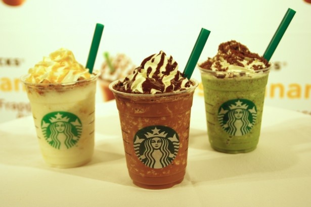 カラーも異なる夏の新作ドリンクはファッションに合わせてほしい