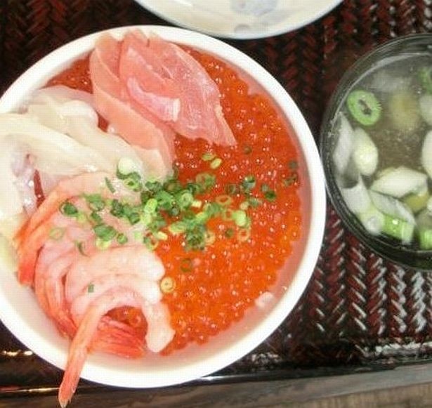 【写真を見る】2位以下のおいしそうな朝食をチェック！