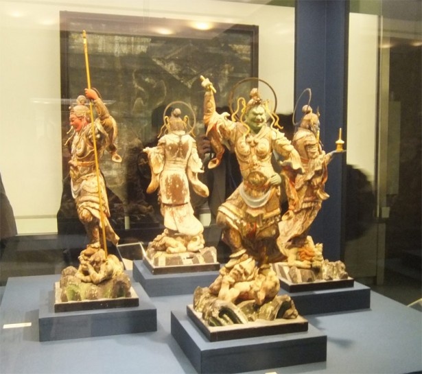 重文　四天王立像　鎌倉時代 十三世紀　海住山寺蔵