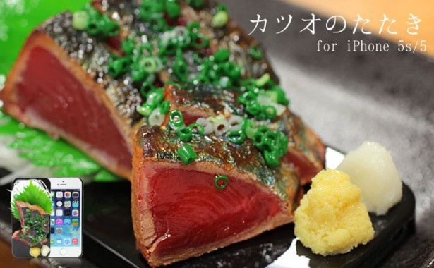 実用性よりインパクト！“日本の食品サンプル屋さんが本気で作った”カツオのたたきiPhoneカバー