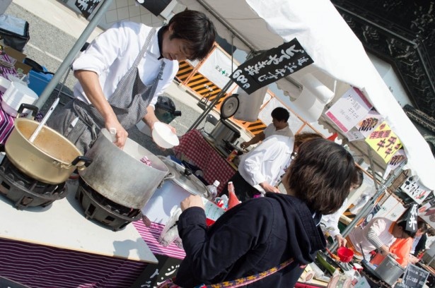 【写真を見る】京都フレンチの代表店のひとつ「オステリア・バスティーユ」は必食！