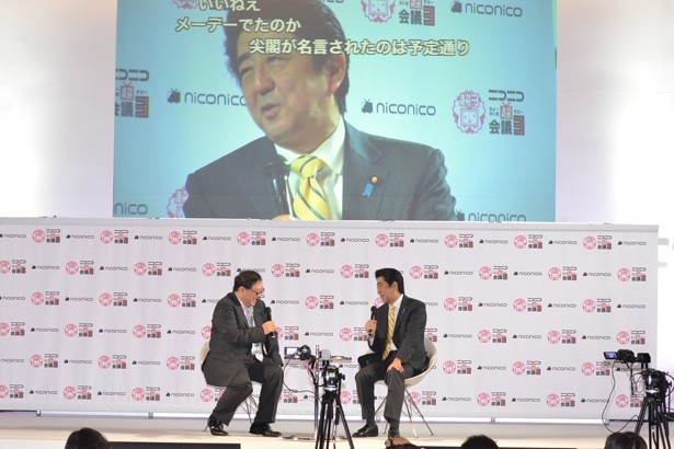 【写真を見る】「より多くに企業に、トライアル雇用の制度を設けます」とコメント