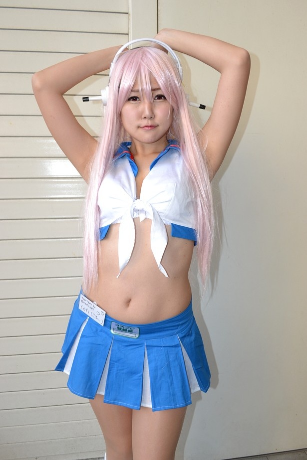 チアリーダーファッションのすーぱーそに子