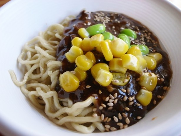 新しい十勝の大衆麺料理、「とかち牛じゃん麺」