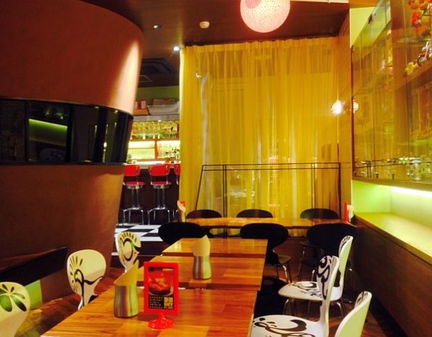 「L.LovesR.」店内
