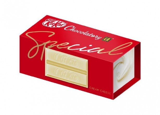 ショップ限定「キットカット ショコラトリー スペシャル クリームチーズ」(420円)も大人気！