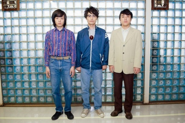 「ドラマ24 アオイホノオ」(テレビ東京系)に出演が決定した(左から)中村倫也、安田顕、ムロツヨシ