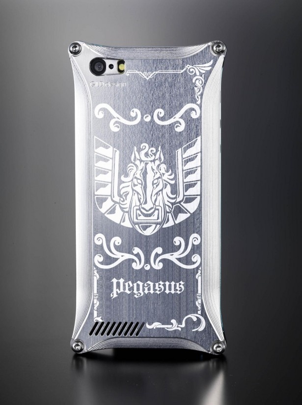 青銅聖衣ペガサスのシルバーiPhoneカバー
