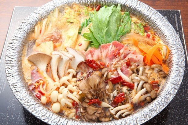 暑いのに鍋!?きのこを使った「菌活鍋」が夏バテ対策にいい理由