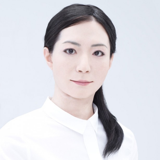 画像1 8 アンドロイドに中田有紀がアナウンサーの指導中 日本科学未来館のロボットコーナーが拡大オープン ウォーカープラス