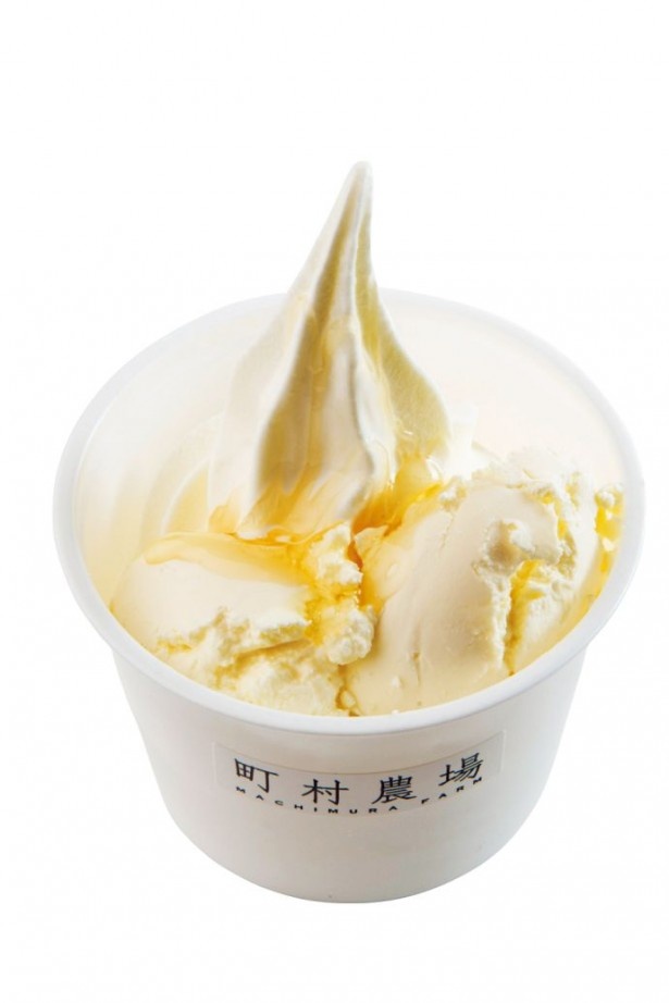 町村農場のマスカルポーネとクリームチーズのはちみつサンデー(519円)