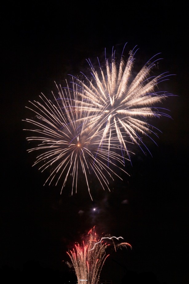 【Walkerplus チケットで独占販売中！】7/25（金）の天神祭奉納花火の観賞は今年初登場の有料観覧席がおすすめ！